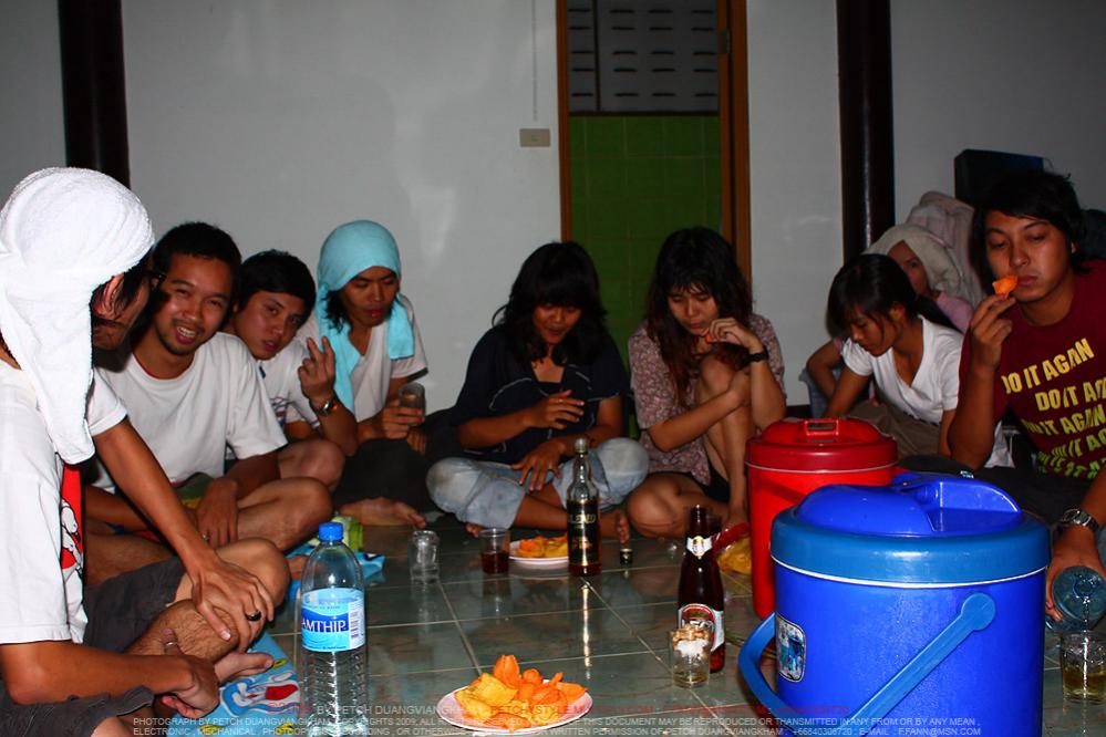 Name:  28.jpg
Views: 832
Size:  87.4 KB