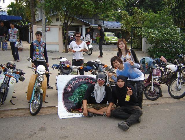 Name:  IwDAlb758881-02.jpg
Views: 188
Size:  83.8 KB