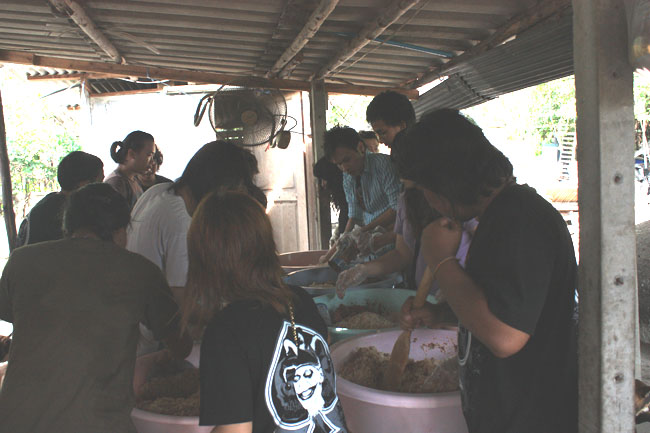 Name:  98.jpg
Views: 279
Size:  93.6 KB