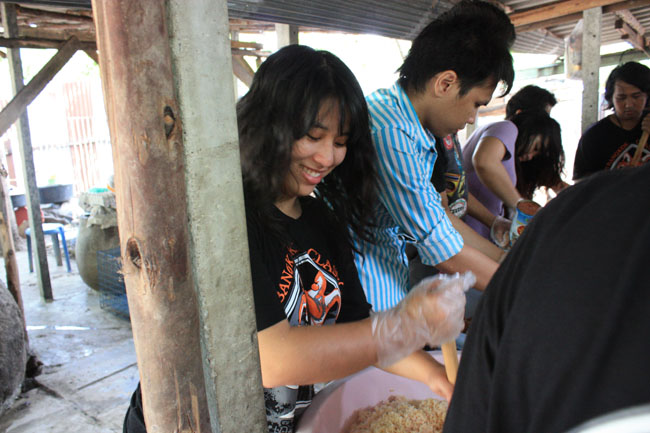 Name:  100.jpg
Views: 236
Size:  107.2 KB