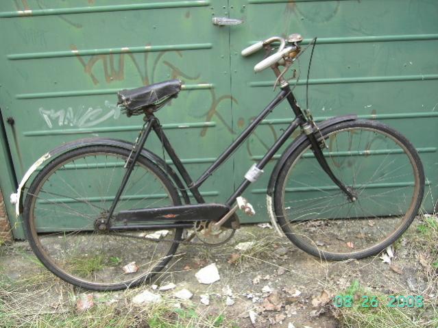 Name:  !BdDMyGQCGk~$(KGrHqIOKiwEq4bSsd8jBK3K2uylDg~~_3.jpg
Views: 665
Size:  59.6 KB