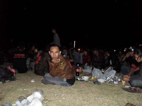 Name:  ลี.jpg
Views: 166
Size:  73.5 KB