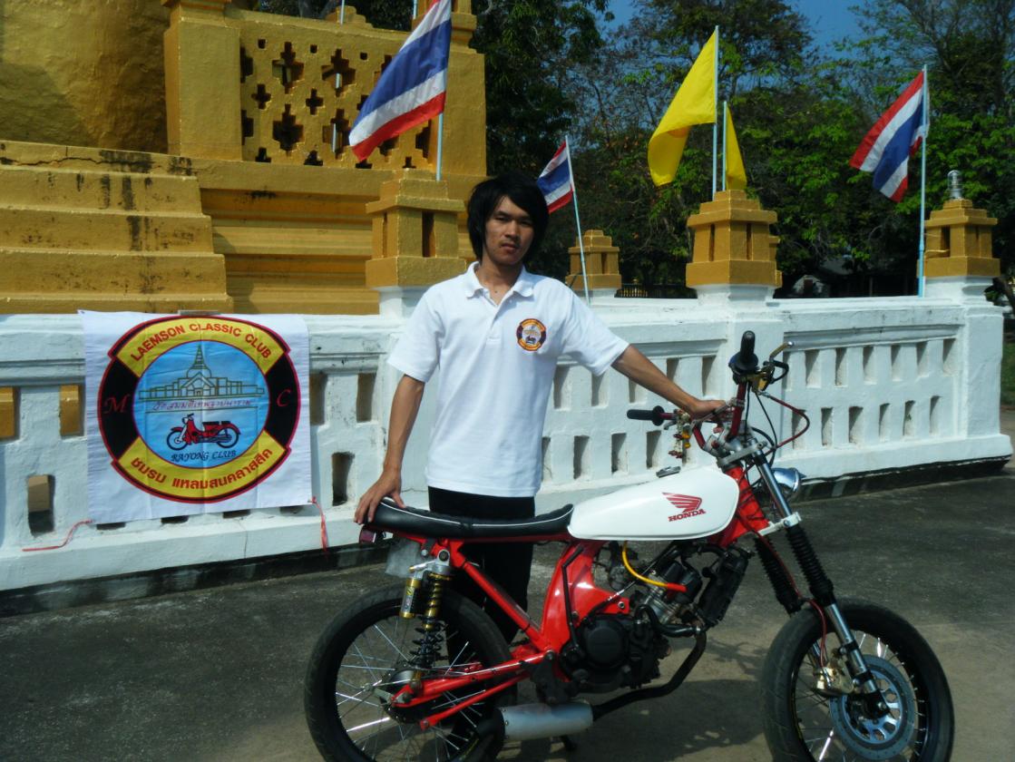 Name:  เจ้าป๊อกกับ Honda Wing 125.jpg
Views: 755
Size:  149.4 KB