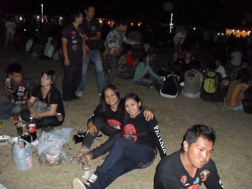 Name:  น้องกับพี่.jpg
Views: 187
Size:  100.4 KB