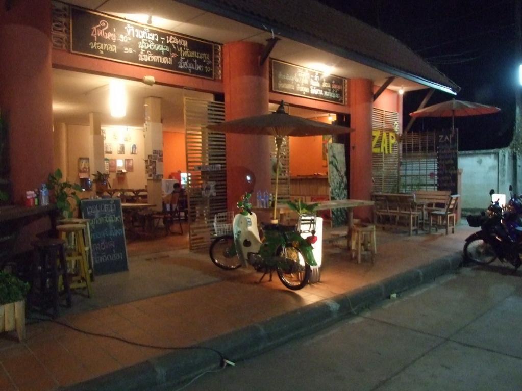 Name:  DSCF3935.jpg
Views: 1181
Size:  89.9 KB