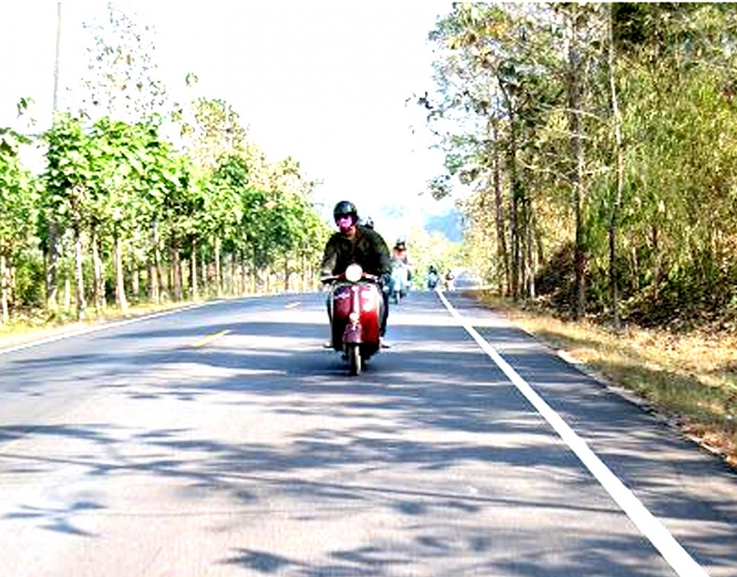Name:  เวสป้าอ้น..jpg
Views: 581
Size:  150.4 KB