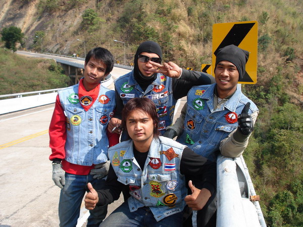 Name:  ,.jpg
Views: 131
Size:  136.5 KB