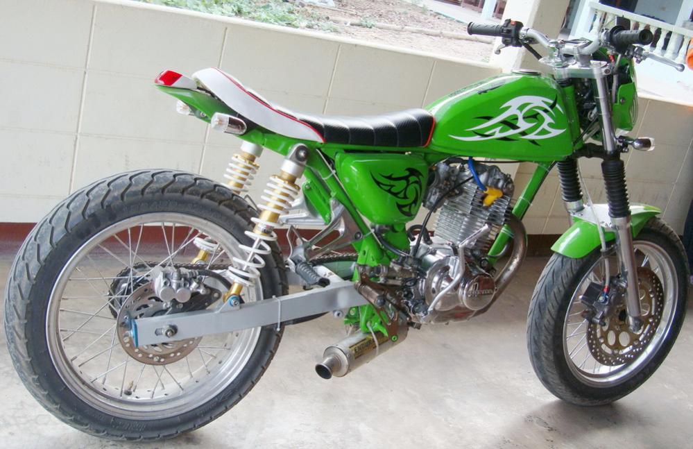 Name:  Green Motard CG20&#4.jpg
Views: 1977
Size:  102.2 KB