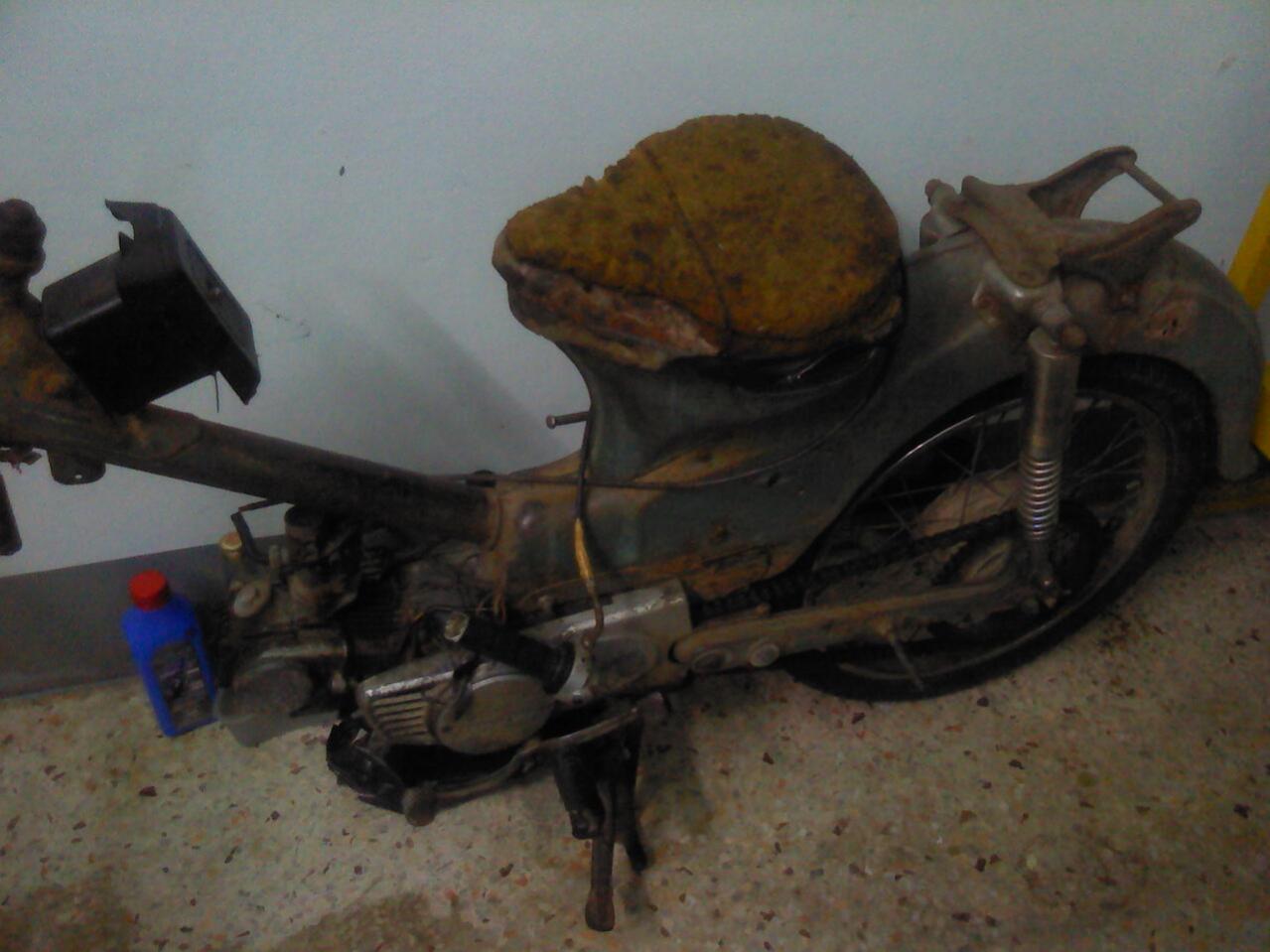 Name:  10-04-08-011159..jpg
Views: 1129
Size:  97.9 KB