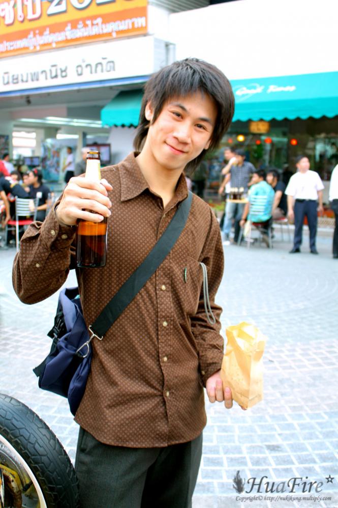 Name:  Vespa-002..jpg
Views: 294
Size:  95.5 KB