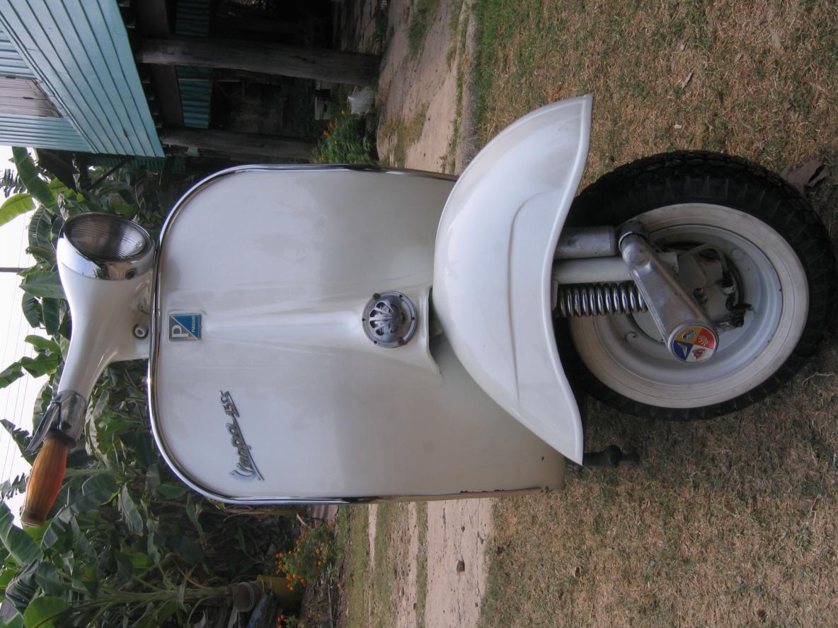 Name:  vespa italy 005.jpg
Views: 212
Size:  146.6 KB