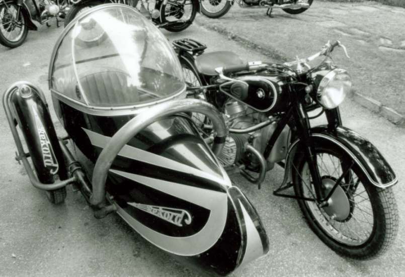 Name:  BMW_R71 with Record Sidecar.jpg
Views: 5855
Size:  56.5 KB