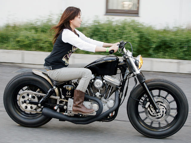 Name:  0812hbkp02zcustomharley.jpg
Views: 296
Size:  76.1 KB