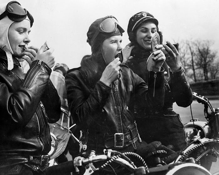 Name:  MotorDivas700.jpg
Views: 148
Size:  85.6 KB