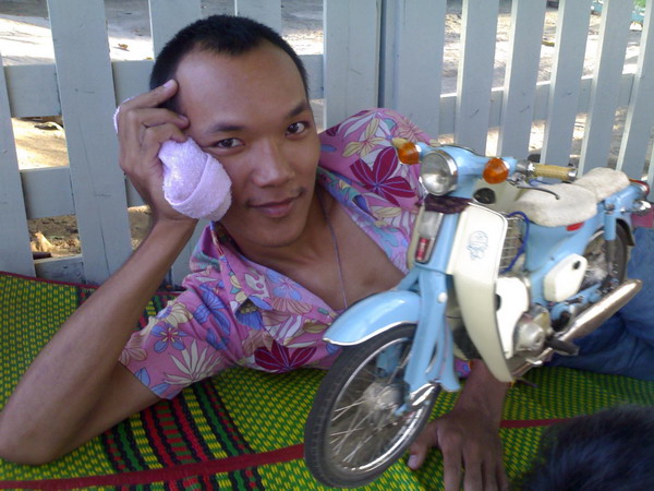 Name:  04092006981 copy.jpg
Views: 2533
Size:  107.7 KB