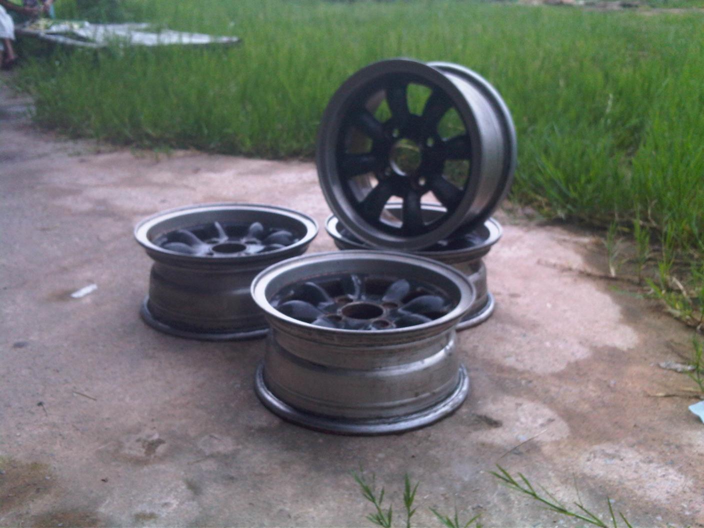 Name:  IMG00325-20100813-1740.jpg
Views: 292
Size:  140.7 KB