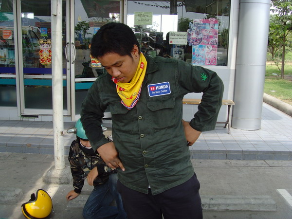 Name:  SNV33655.jpg
Views: 379
Size:  100.2 KB