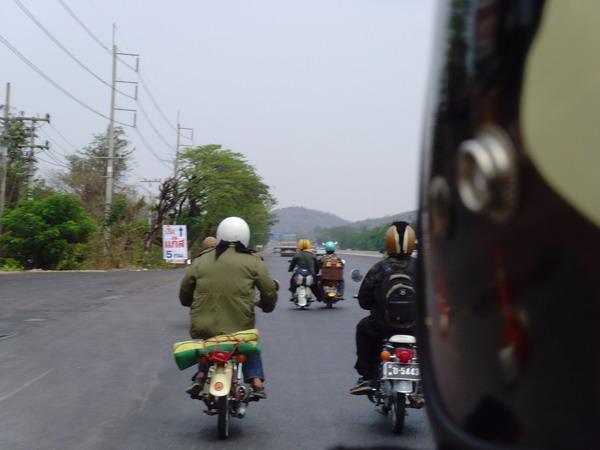 Name:  SNV33667.jpg
Views: 373
Size:  59.1 KB