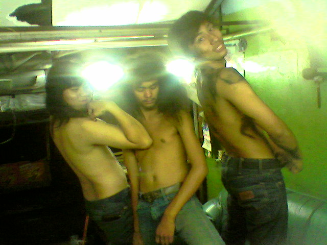 Name:  L!nG-0536.jpg
Views: 300
Size:  74.2 KB