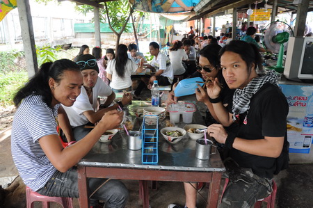 Name:  3.jpg
Views: 306
Size:  126.5 KB