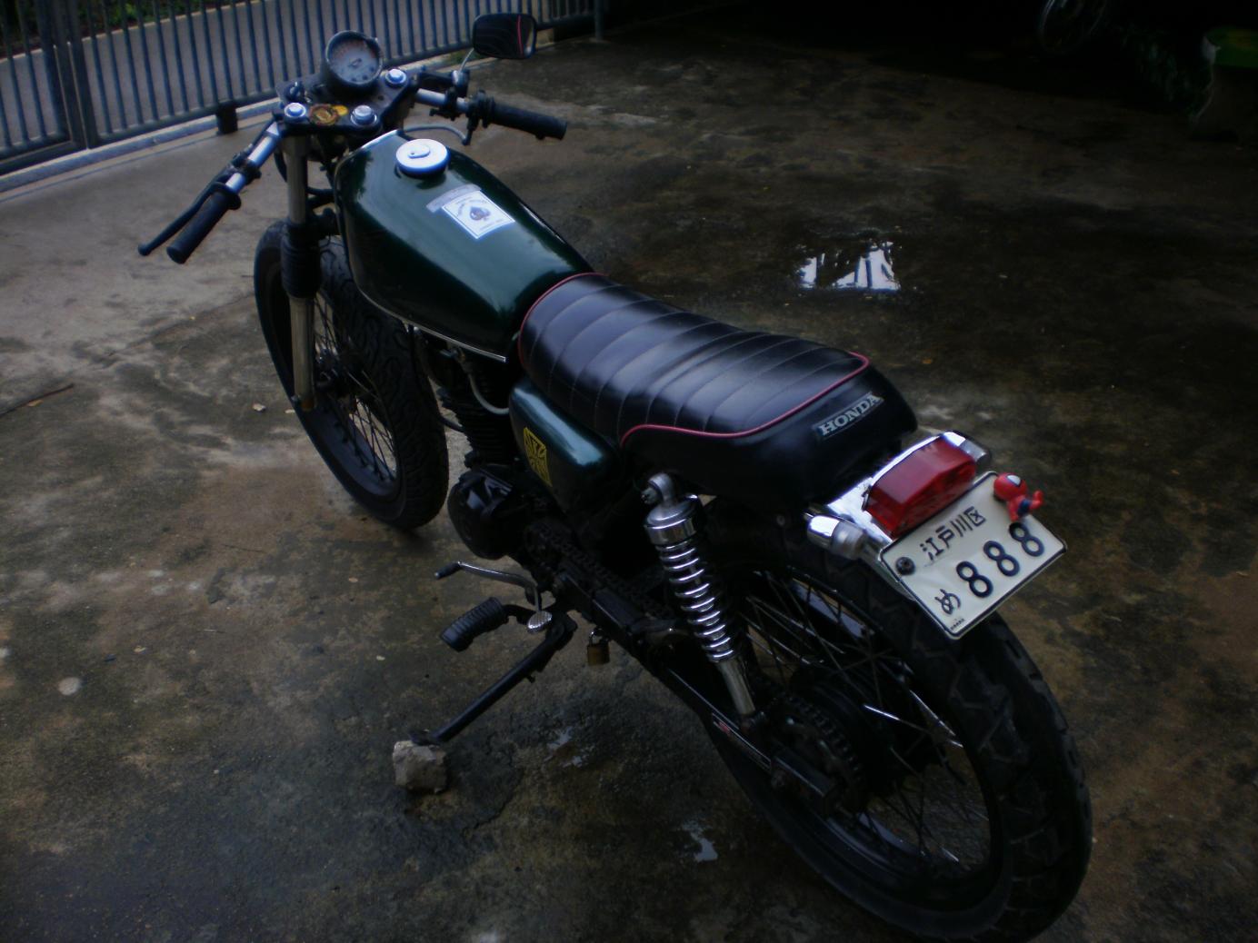 Name:  P9020252.jpg
Views: 128
Size:  138.8 KB
