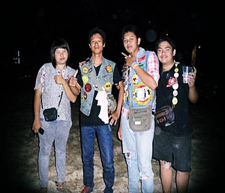 Name:  TXuKEl245306-02.jpg
Views: 72
Size:  25.9 KB