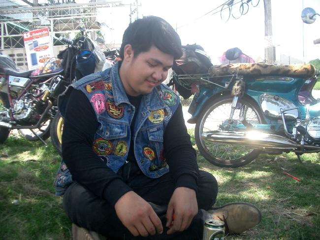 Name:  aKHixZ048201-02.jpg
Views: 360
Size:  62.8 KB
