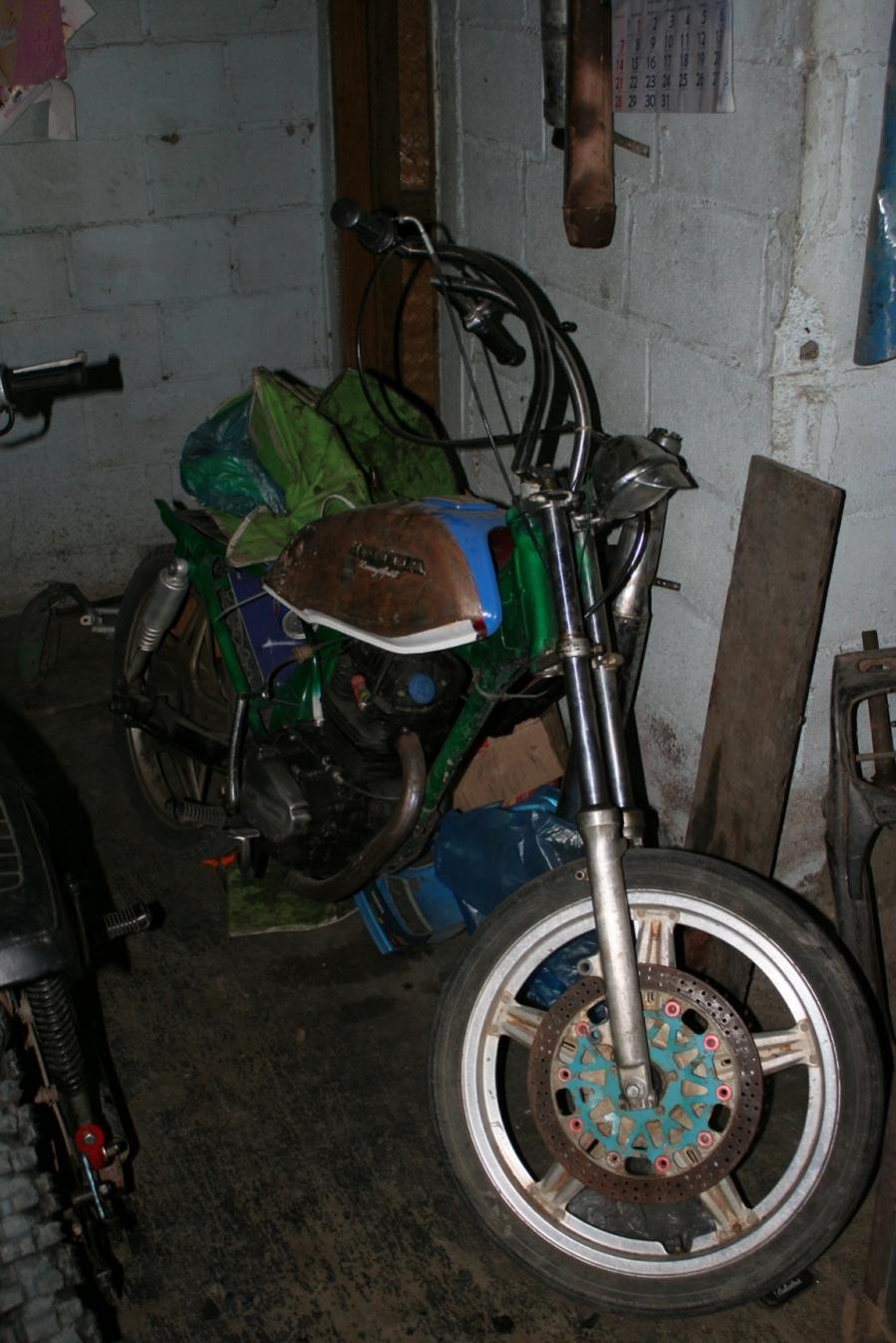 Name:  Honda Wing125.jpg
Views: 736
Size:  142.1 KB