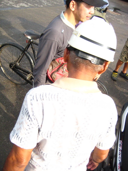 Name:  IMG_0048.jpg
Views: 192
Size:  108.5 KB