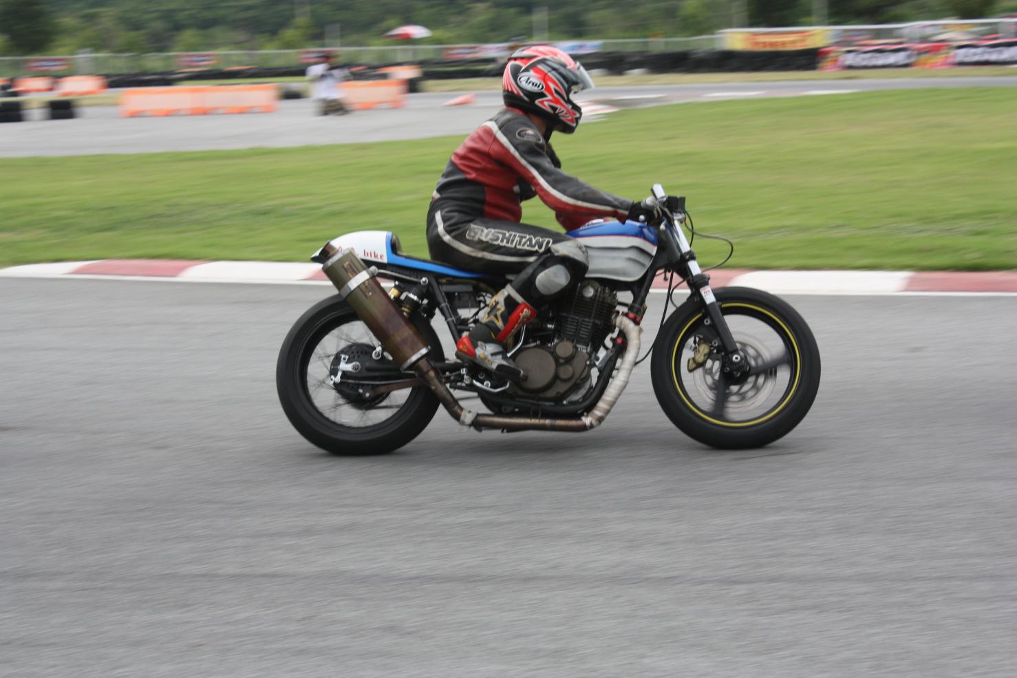 Name:  IMG_5908.jpg
Views: 458
Size:  140.2 KB