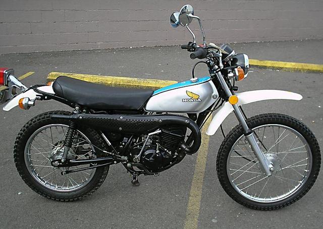 Name:  1976hondamt125silver1.jpg
Views: 4550
Size:  60.5 KB