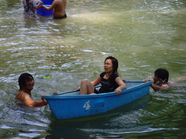 Name:  SNV30209.jpg
Views: 355
Size:  107.4 KB