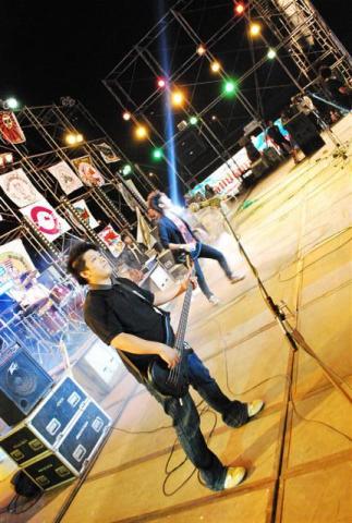 Name:  DSC_8415Small.jpg
Views: 1805
Size:  37.8 KB
