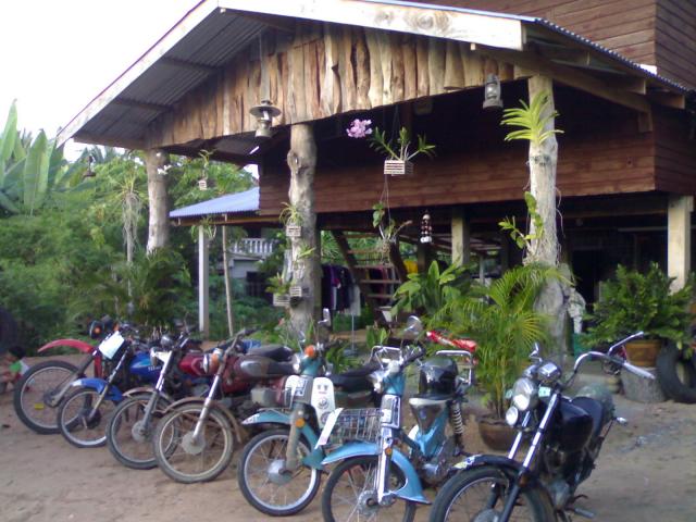 Name:  12102010416.jpg
Views: 88
Size:  58.7 KB