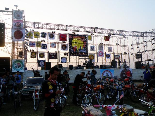 Name:  69321_1413374586004_1581726712_30834780_1102244_n.jpg
Views: 299
Size:  61.1 KB