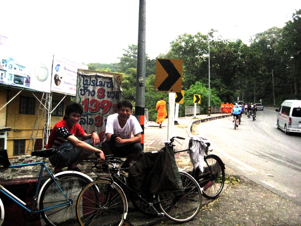 Name:  IMG_0587.jpg
Views: 197
Size:  147.3 KB
