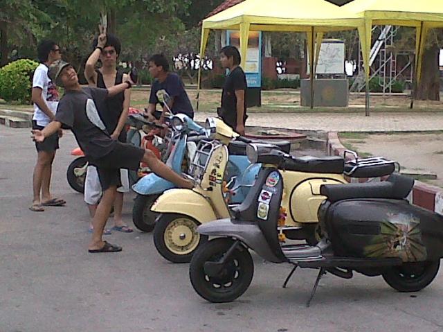 Name:  Copy (2) of IMG00446-20101120-0806.jpg
Views: 255
Size:  59.7 KB