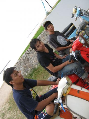 Name:  IMG_1438.jpg
Views: 256
Size:  30.2 KB