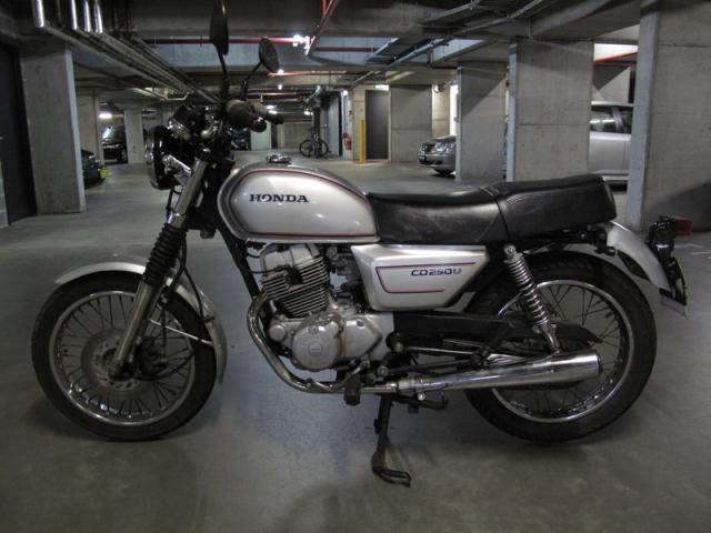 Name:  honda-cd250u-xan-1.jpg
Views: 957
Size:  42.0 KB