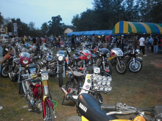 Name:  155737_169432349755814_100000671512404_389155_1762327_n.jpg
Views: 260
Size:  57.9 KB