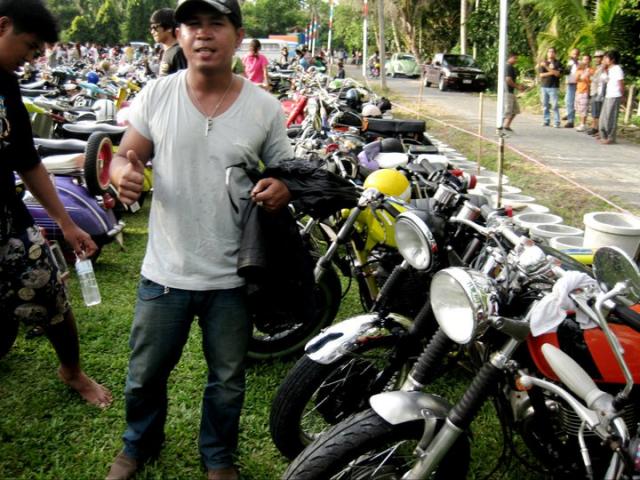 Name:  155088_129674950426103_100001507961279_176648_129087_n.jpg
Views: 226
Size:  70.5 KB