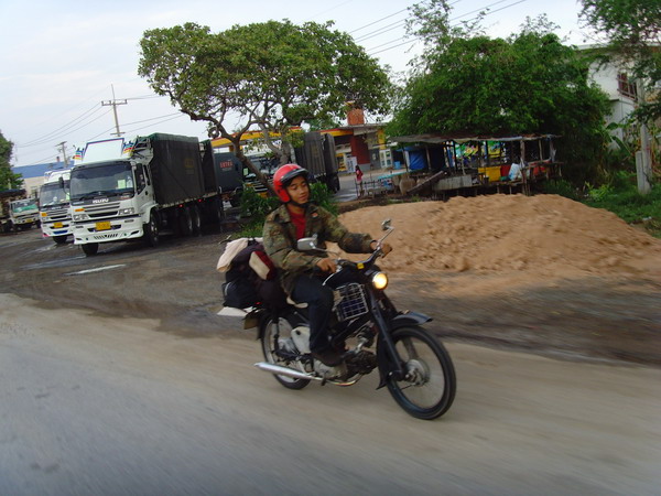 Name:  SNV30469.jpg
Views: 628
Size:  98.4 KB