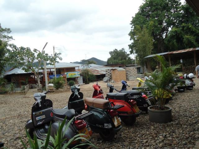 Name:  163396_160409937337040_100001041051860_316622_4472280_n.jpg
Views: 633
Size:  57.8 KB