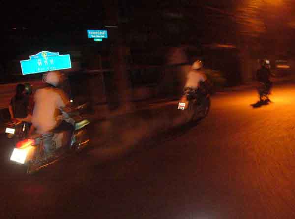 Name:  P1040540.JPG
Views: 77
Size:  25.3 KB