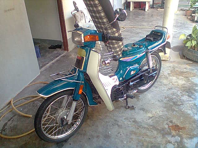 Name:  PRESENT!--0424.jpg
Views: 737
Size:  101.5 KB