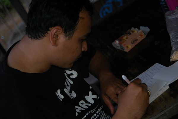 Name:  DSC_0122.JPG
Views: 121
Size:  53.0 KB