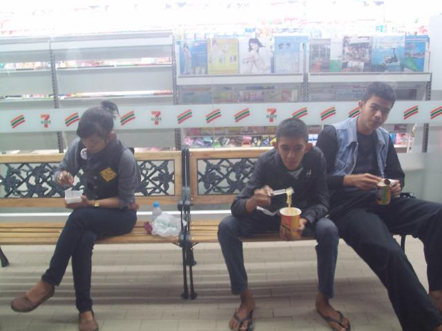 Name:  PICT0182.jpg
Views: 341
Size:  40.1 KB