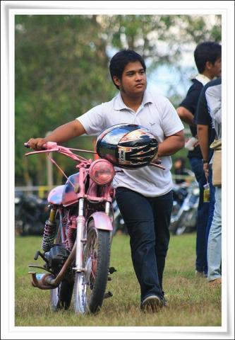 Name:  s6.jpg
Views: 96
Size:  33.9 KB