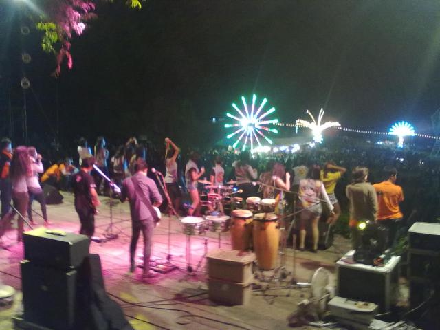 Name:  29012011118.jpg
Views: 365
Size:  42.2 KB