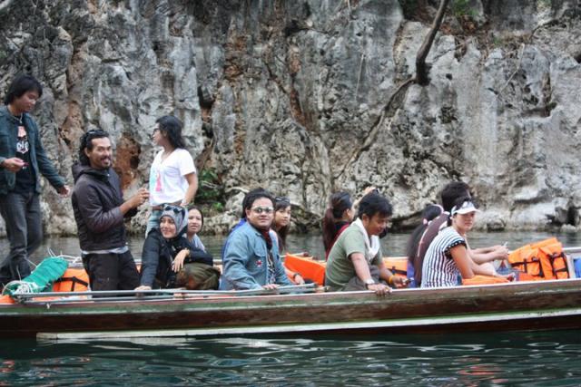 Name:  179865_126324964106692_100001875668469_178293_3724970_n.jpg
Views: 126
Size:  64.7 KB